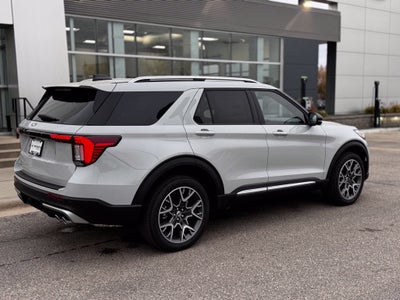 2027 Ford Explorer Platinum w/Panoramic Vista Roof + Ultimate Pkg