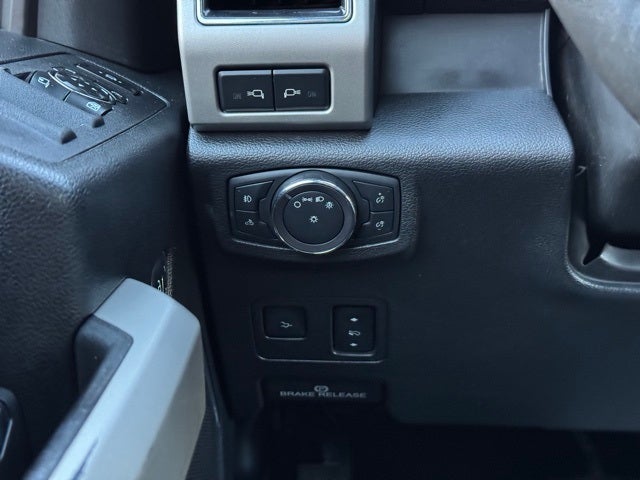 2019 Ford F-250SD Lariat w/ Rear CHMSL Camera + Ultimate Package