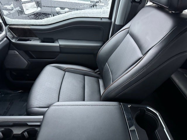 2026 Ford F-350SD Lariat w/ Twin Panel Moonroof + 2kw Pro Power Onboard