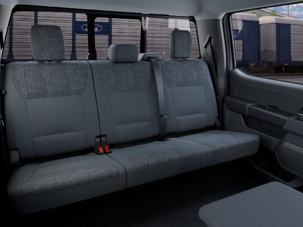 2027 Ford F-350SD XLT w/ Premium Package and 5th Wheel Prep