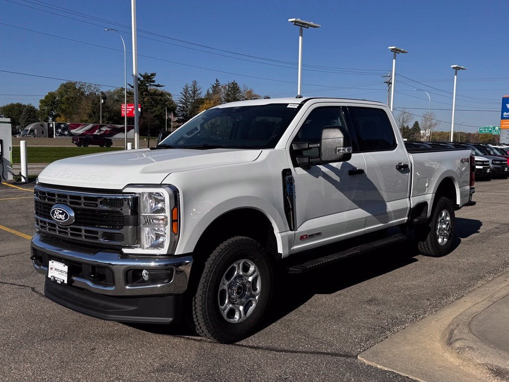 2027 Ford F-350SD XLT w/5th Wheel Prep + 360 Camera