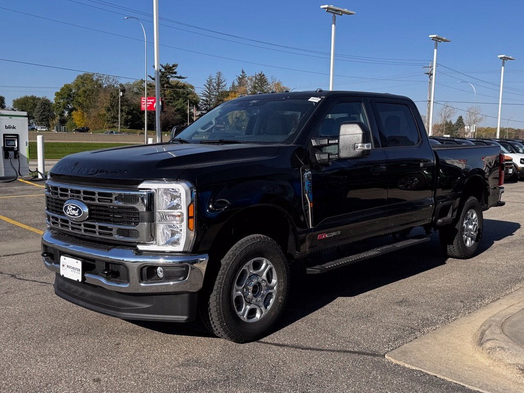 2027 Ford F-350SD XLT w/5th Wheel Prep + 360 Camera