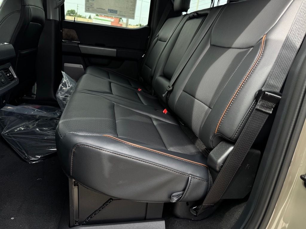 2027 Ford F-350SD Lariat