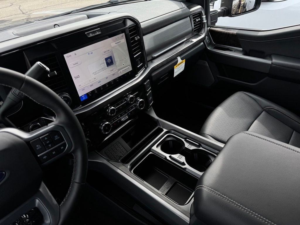 2027 Ford F-350SD Lariat