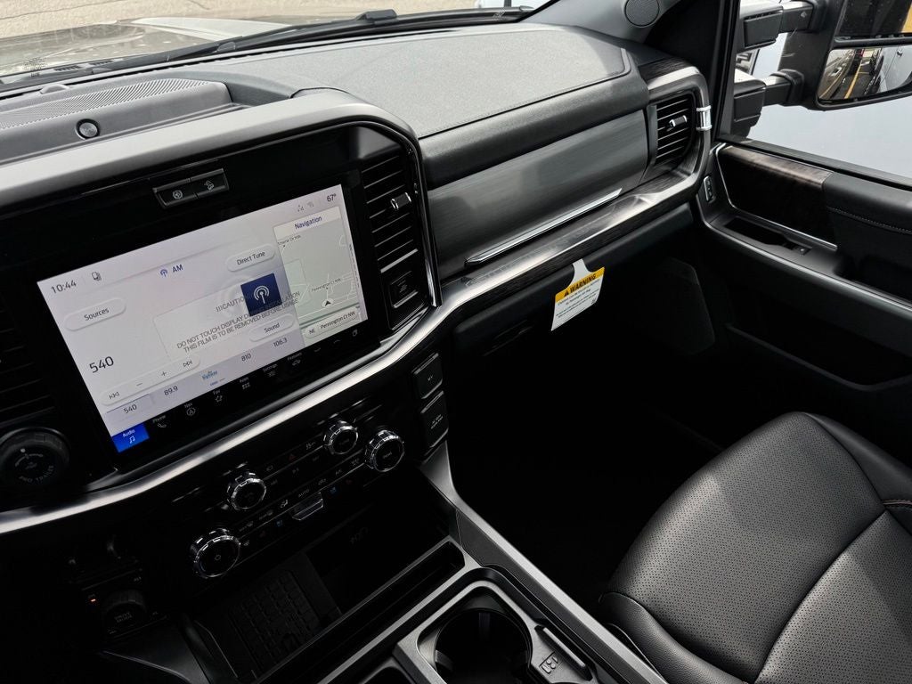 2027 Ford F-350SD Lariat