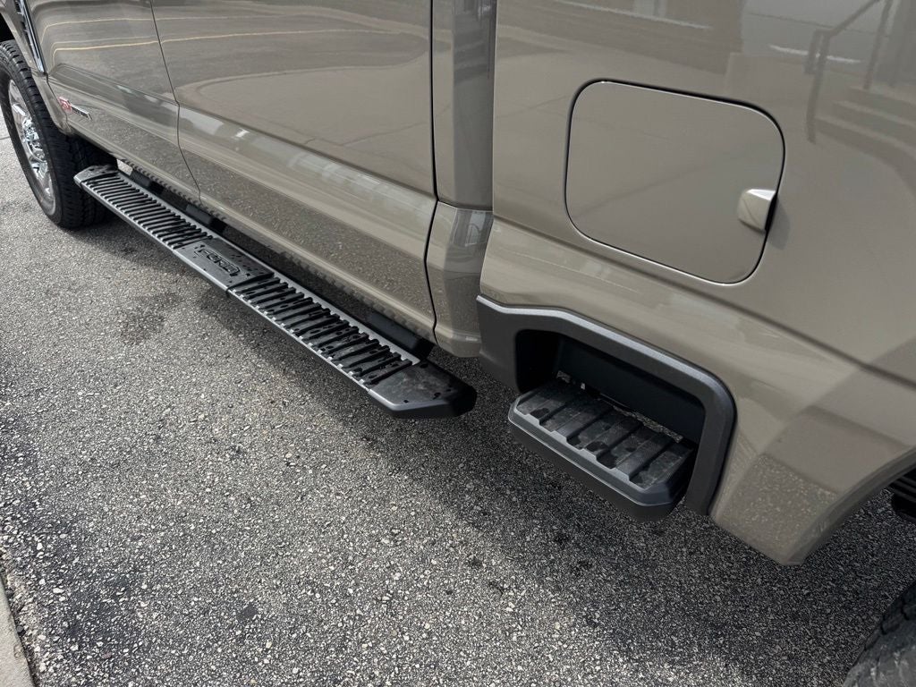 2027 Ford F-350SD Lariat