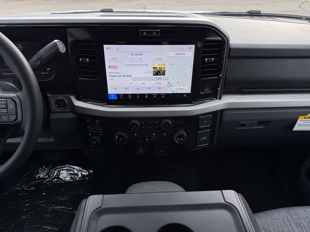 2027 Ford F-350SD XLT
