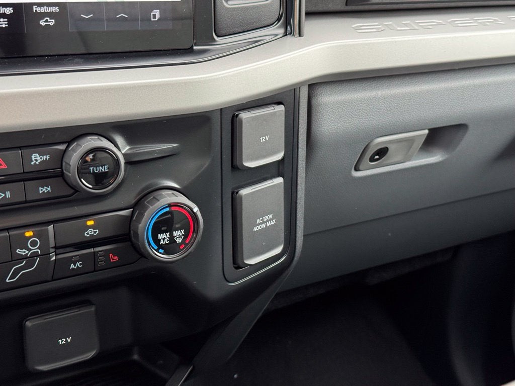 2027 Ford F-350SD XLT