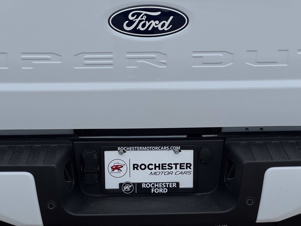 2027 Ford F-350SD XLT