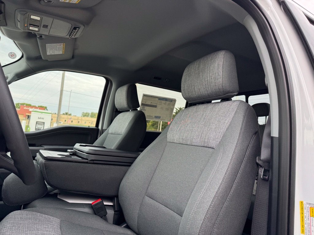2027 Ford F-350SD XLT