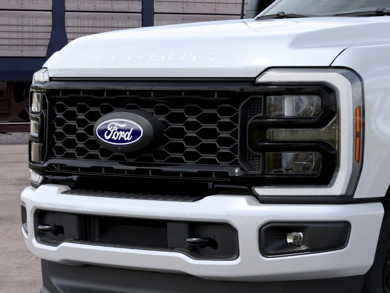2027 Ford F-350SD Lariat w/ 5th Wheel Prep