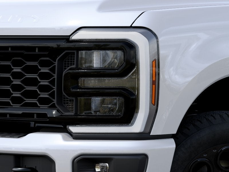2027 Ford F-350SD Lariat w/ 5th Wheel Prep
