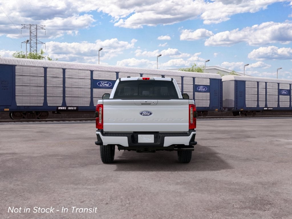 2027 Ford F-350SD Lariat w/ 5th Wheel Prep