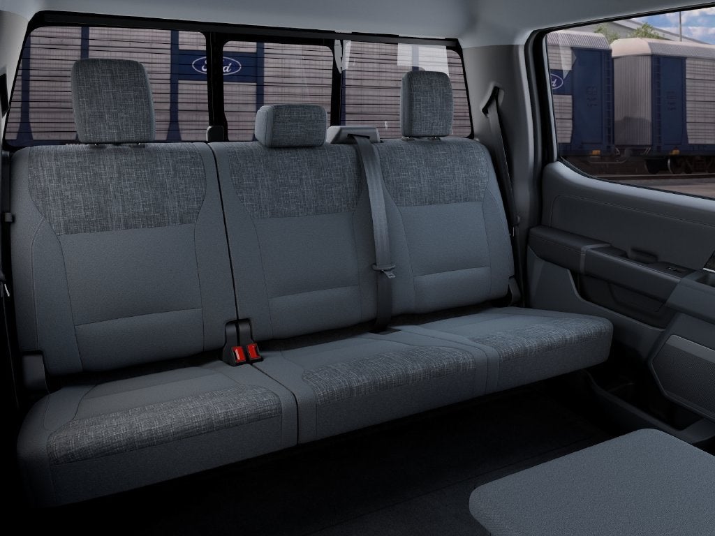 2027 Ford F-350SD XLT w/ Premium Package and 5th Wheel Prep