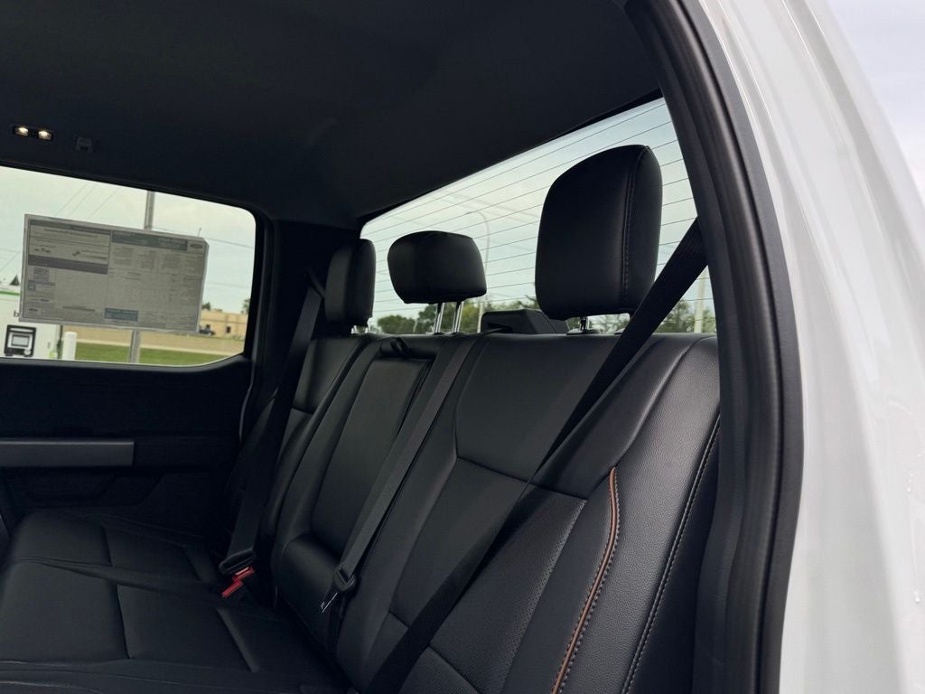 2027 Ford F-350SD Lariat