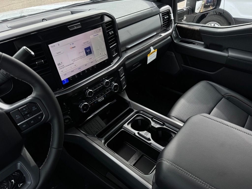 2027 Ford F-350SD Lariat