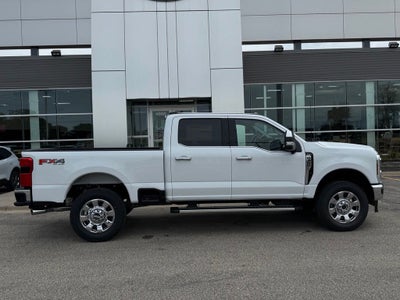 2027 Ford F-350SD Lariat