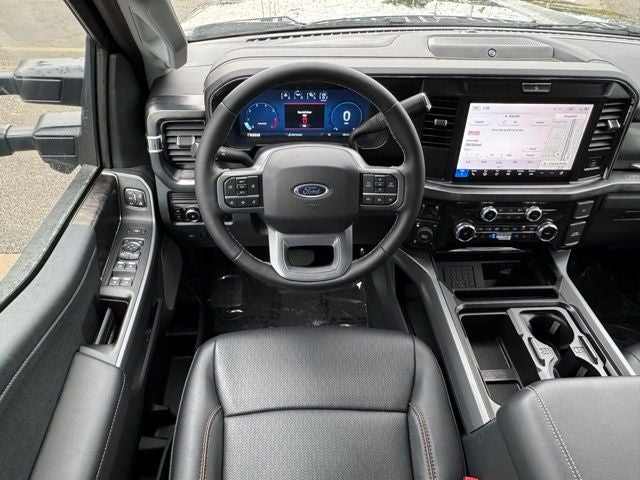 2026 Ford F-350SD Lariat w/FX4 Pkg + Tailgate Step