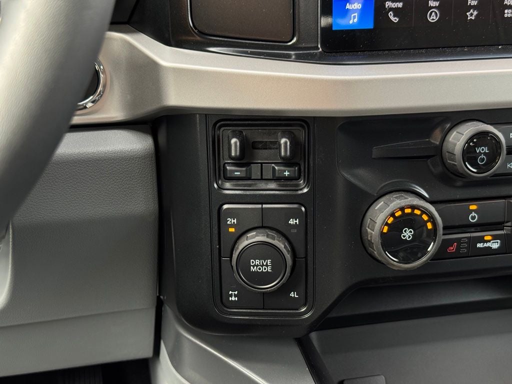 2027 Ford F-350SD XLT w/Carhartt Pkg