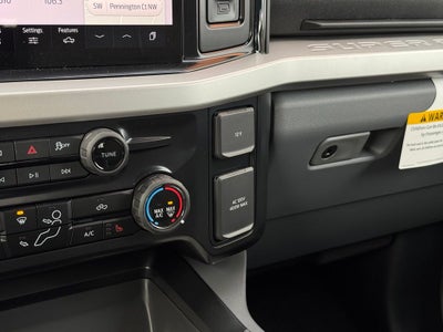 2027 Ford F-350SD XLT w/Carhartt Pkg