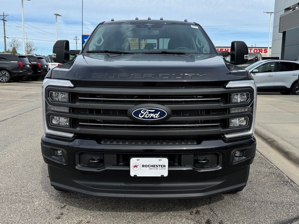 2027 Ford F-350SD XLT w/Carhartt Pkg