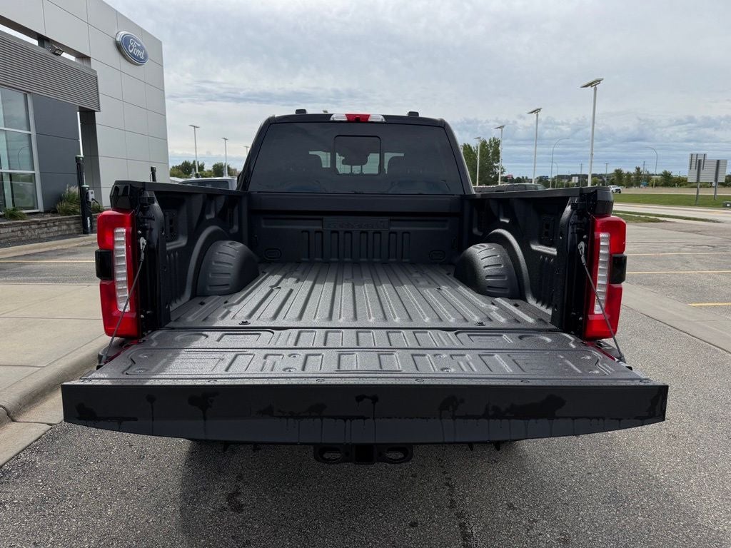 2027 Ford F-350SD XLT w/Carhartt Pkg