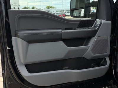 2027 Ford F-350SD XLT w/Carhartt Pkg