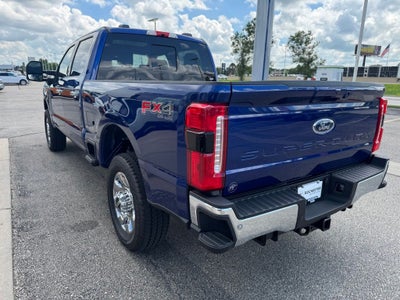 2026 Ford F-350SD Lariat w/5th Wheel Prep + Ultimate Pkg