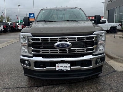2026 Ford F-350SD XLT w/5th Wheel Prep + Tailgate Step