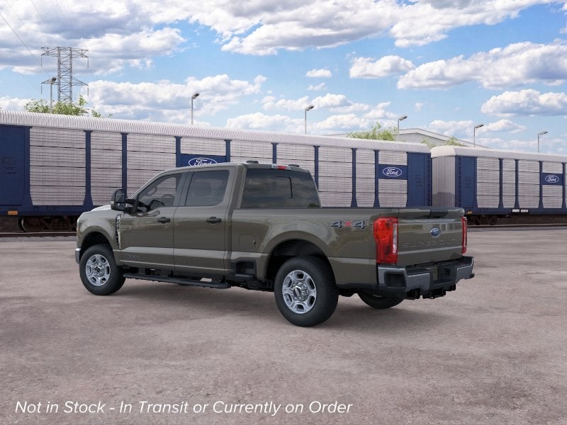 2026 Ford F-350SD XLT w/5th Wheel Prep + Tailgate Step