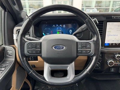 2023 Ford F-350SD Lariat w/ Twin Panel Moonroof + 360 Camera