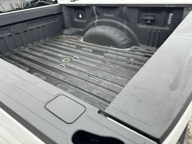 2023 Ford F-350SD Lariat w/ Twin Panel Moonroof + 360 Camera