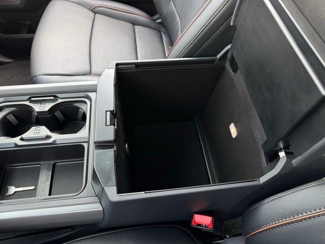 2026 Ford F-350SD Lariat w/FX4 Pkg + Tailgate Step