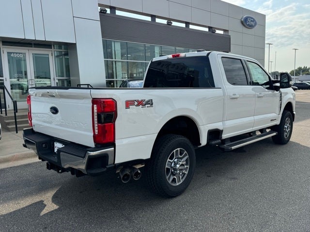 2026 Ford F-350SD Lariat w/FX4 Pkg + Tailgate Step