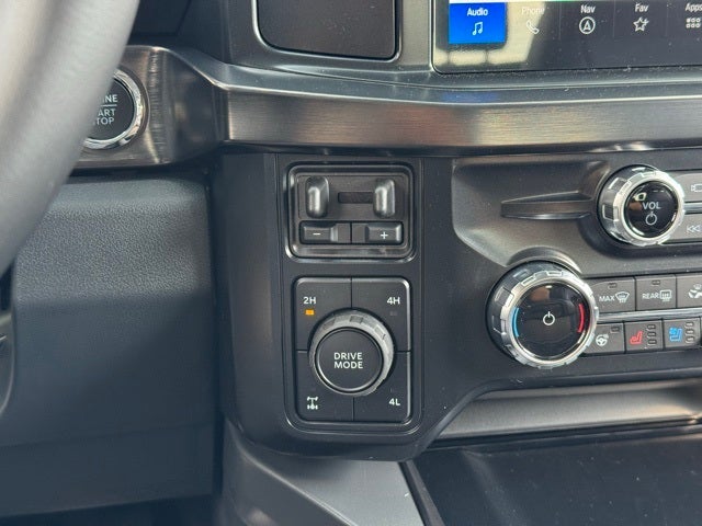 2026 Ford F-350SD Lariat w/FX4 Pkg + Tailgate Step