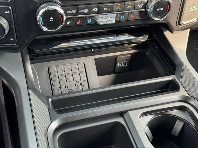 2026 Ford F-350SD Lariat w/FX4 Pkg + Tailgate Step