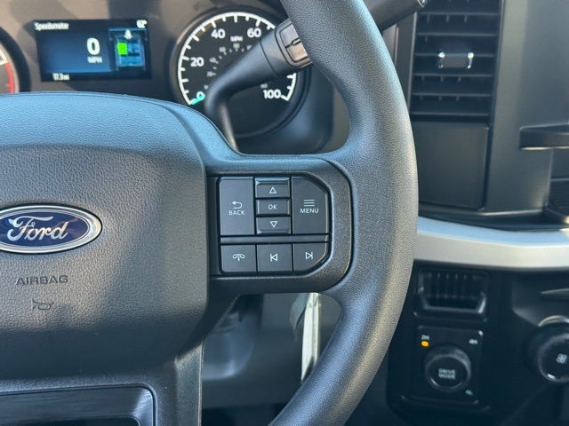 2026 Ford F-350SD XL w/Tailgate Step + 5th Wheel Prep