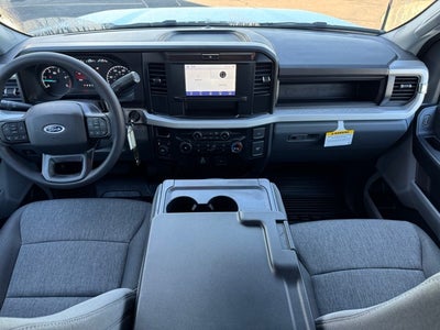 2026 Ford F-350SD XL w/Tailgate Step + 5th Wheel Prep