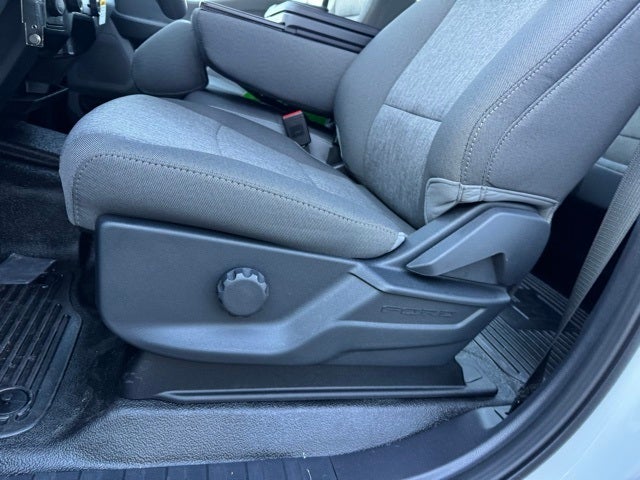 2026 Ford F-350SD XL w/Tailgate Step + 5th Wheel Prep