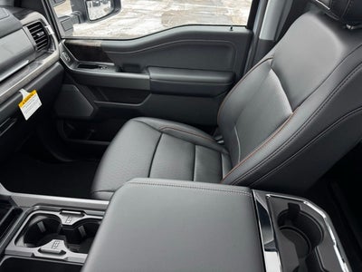 2026 Ford F-350SD Lariat 8' Bed w/FX4 + 5th Wheel Prep