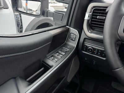 2026 Ford F-350SD Lariat 8' Bed w/FX4 + 5th Wheel Prep