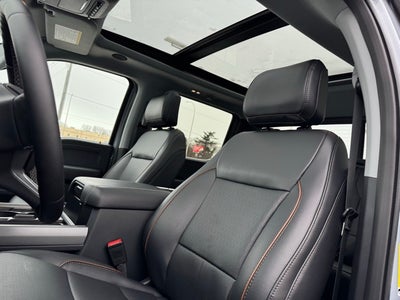 2026 Ford F-350SD Lariat 8' Bed w/FX4 + 5th Wheel Prep