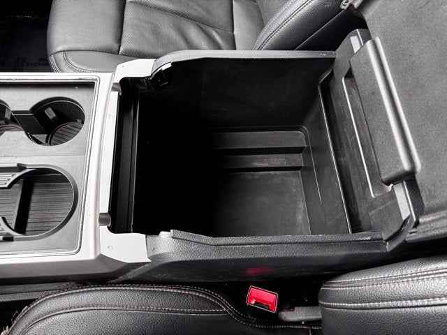 2022 Ford F-350SD Lariat Special w/ Twin Panel Moonroof + 360 Camera