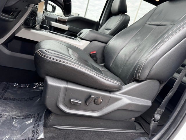 2022 Ford F-350SD Lariat Special w/ Twin Panel Moonroof + 360 Camera