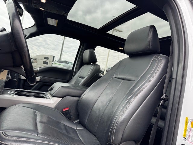 2022 Ford F-350SD Lariat Special w/ Twin Panel Moonroof + 360 Camera