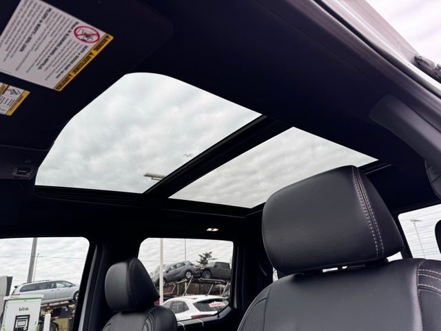 2022 Ford F-350SD Lariat Special w/ Twin Panel Moonroof + 360 Camera