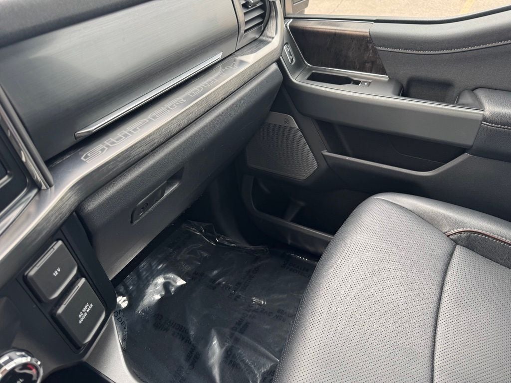 2023 Ford F-350SD Lariat