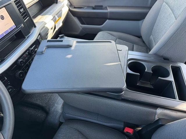 2026 Ford F-350SD XL w/Tailgate Step + 5th Wheel Prep