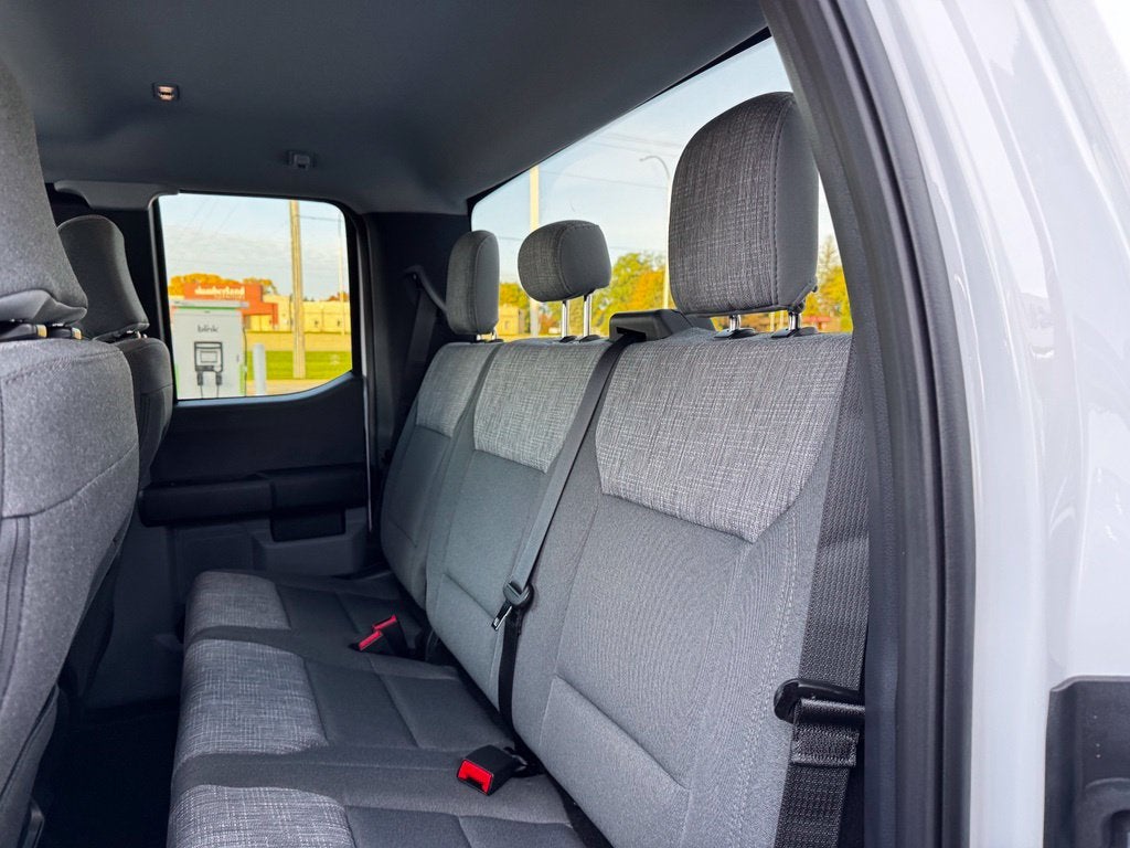 2027 Ford F-350SD XLT