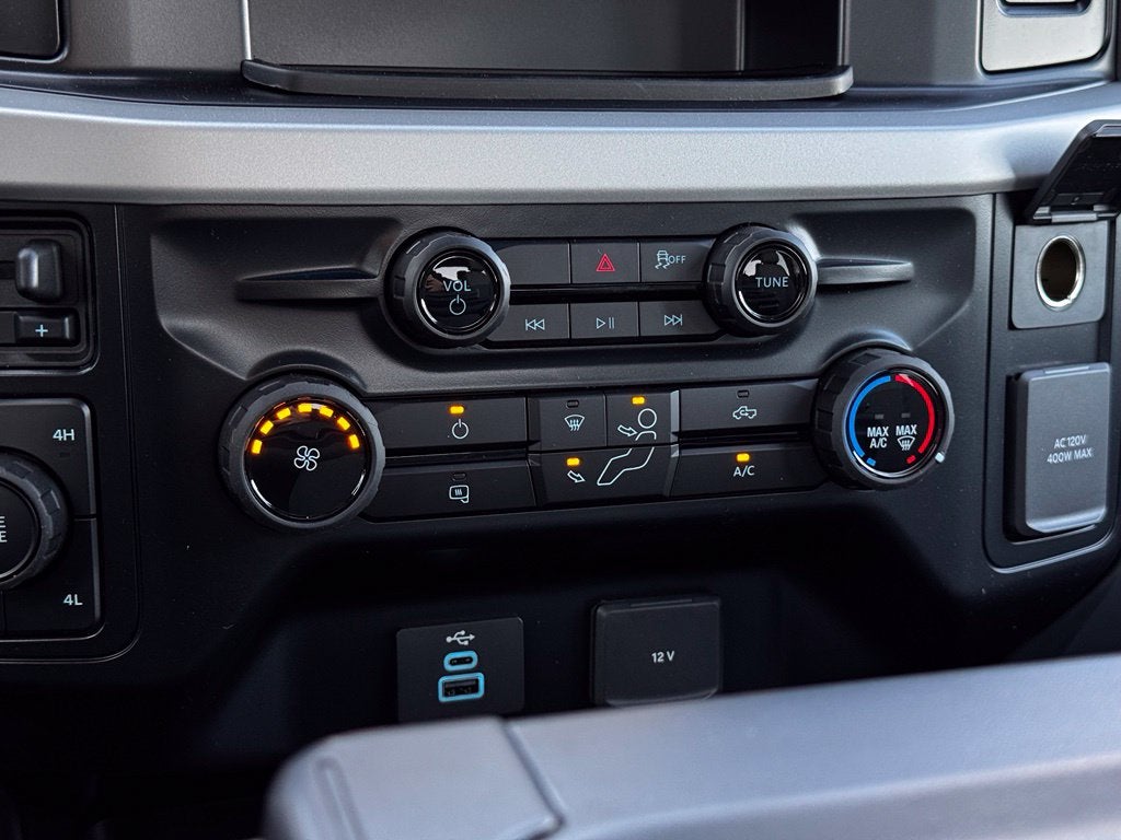 2027 Ford F-350SD XLT